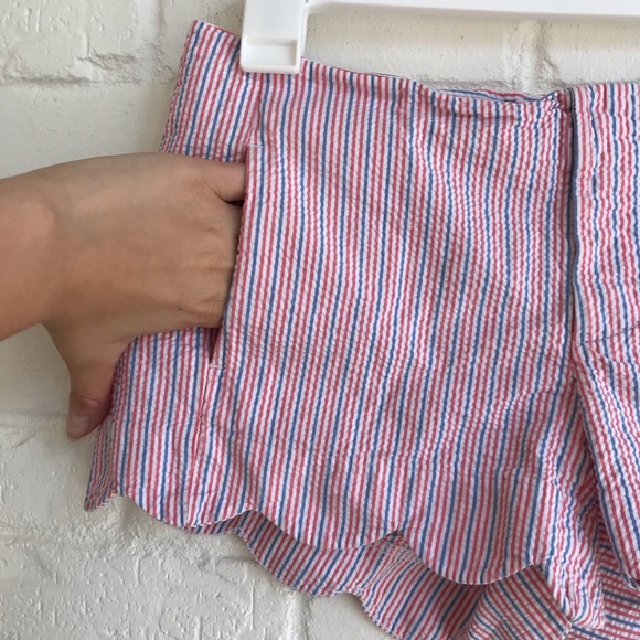 Lilly Pulitzer Scalloped Shorts - Picture 3 of 11